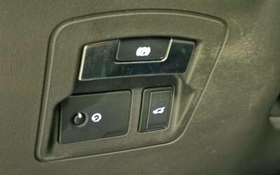 land-rover_range-rover-velar-30l-d300-bva_se-r-dynamic_35