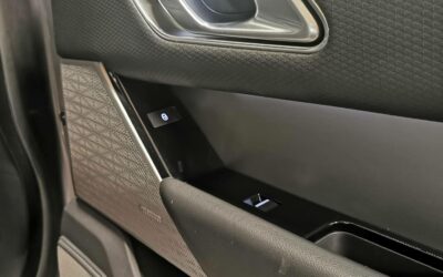 land-rover_range-rover-velar-30l-d300-bva_se-r-dynamic_56