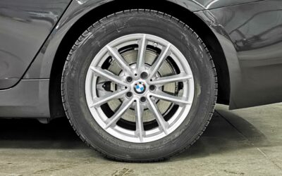 bmw_touring-520d-twinpower-turbo-190-ch-bva8_business-design_50