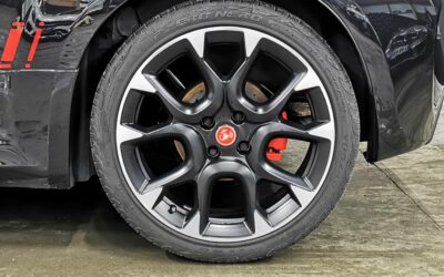 abarth_595c-14-turbo-16v-t-jet-180-ch-bvm5_competizione_18