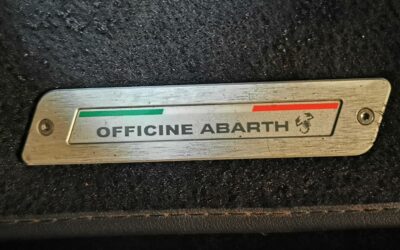 abarth_595c-14-turbo-16v-t-jet-180-ch-bvm5_competizione_24