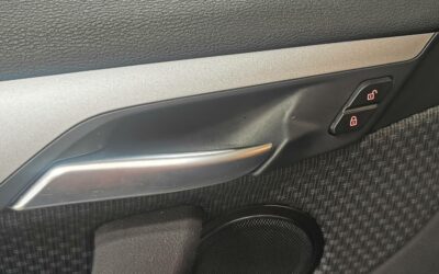 bmw_x1-sdrive-16d-116-ch-dkg7_business-design_25