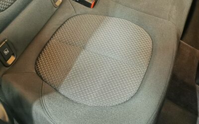 bmw_x1-sdrive-16d-116-ch-dkg7_business-design_43