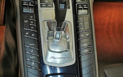 porsche_panamera-4-v6-36-300_pdk_43