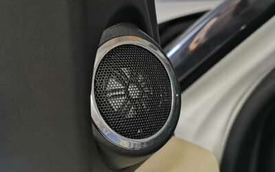land-rover_range-rover-mark-vii-lwb-sdv8-44l-339ch_vogue_50