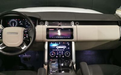 land-rover_range-rover-mark-vii-lwb-sdv8-44l-339ch_vogue_8