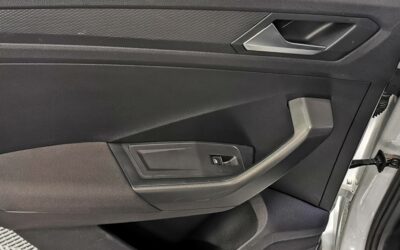 volkswagen_t-roc-10-tsi-110-startstop-bvm6_lounge_25