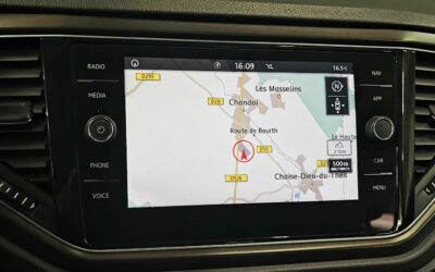 volkswagen_t-roc-10-tsi-110-startstop-bvm6_lounge_34