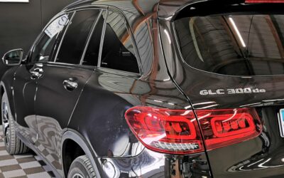 mercedes_glc-300-de-9g-tronic-4matic_amg-line_6
