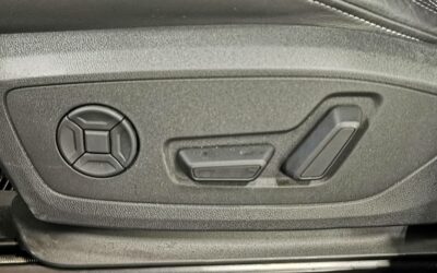 audi_q3-45-tfsie-245-ch-s-tronic-6_s-line_25
