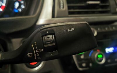 bmw_320i-xdrive-184-ch-bva8_lounge_29