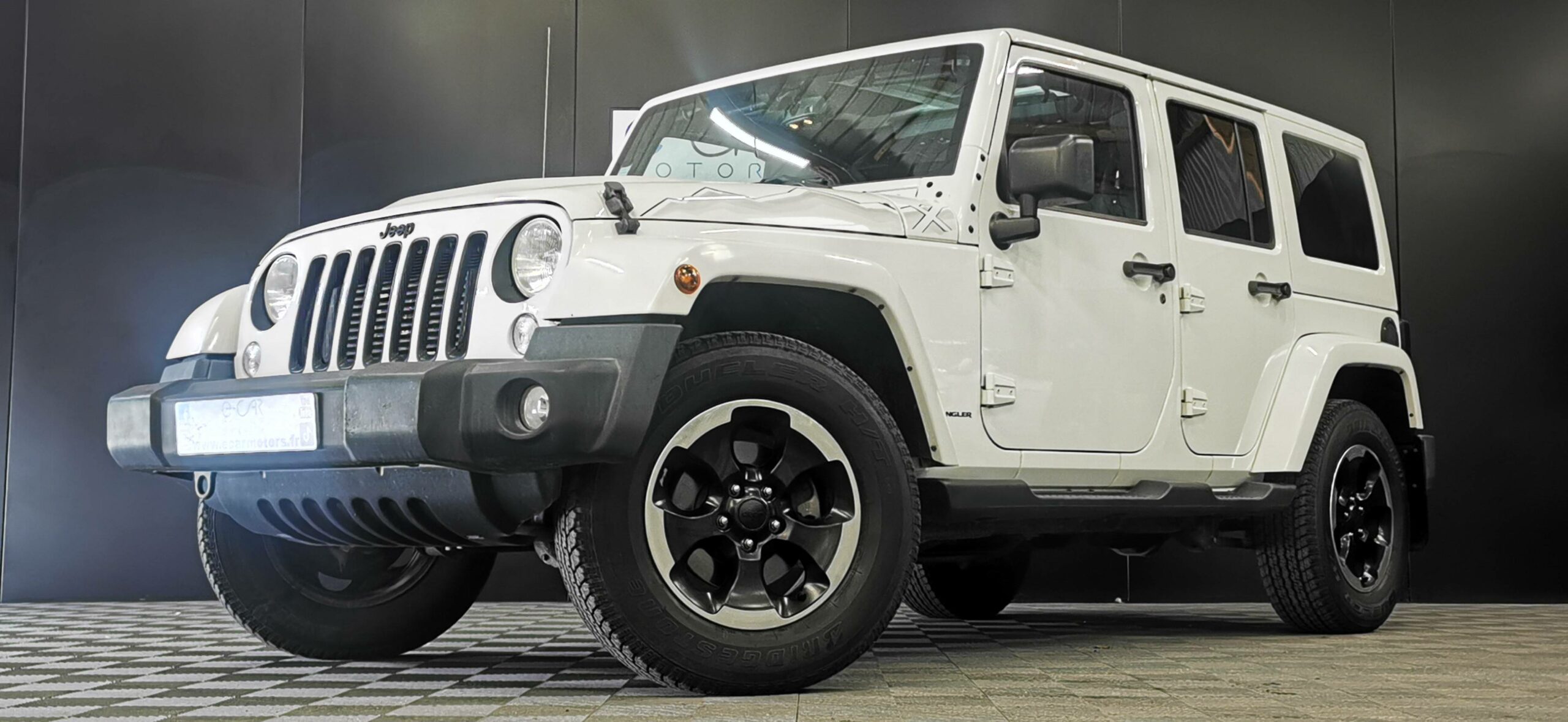 Wrangler 2.8 CRD 200