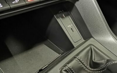 audi_q3-45-tfsie-245-ch-s-tronic-6_s-line_41
