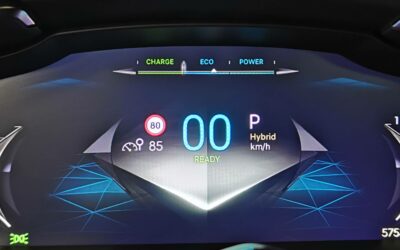 ds_ds7-crossback-hybride-e-tense-300-eat8-4x4_performance-line_32