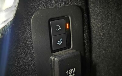 land-rover_range-rover-evoque-d180-awd-bva9_r-dynamic-se_33