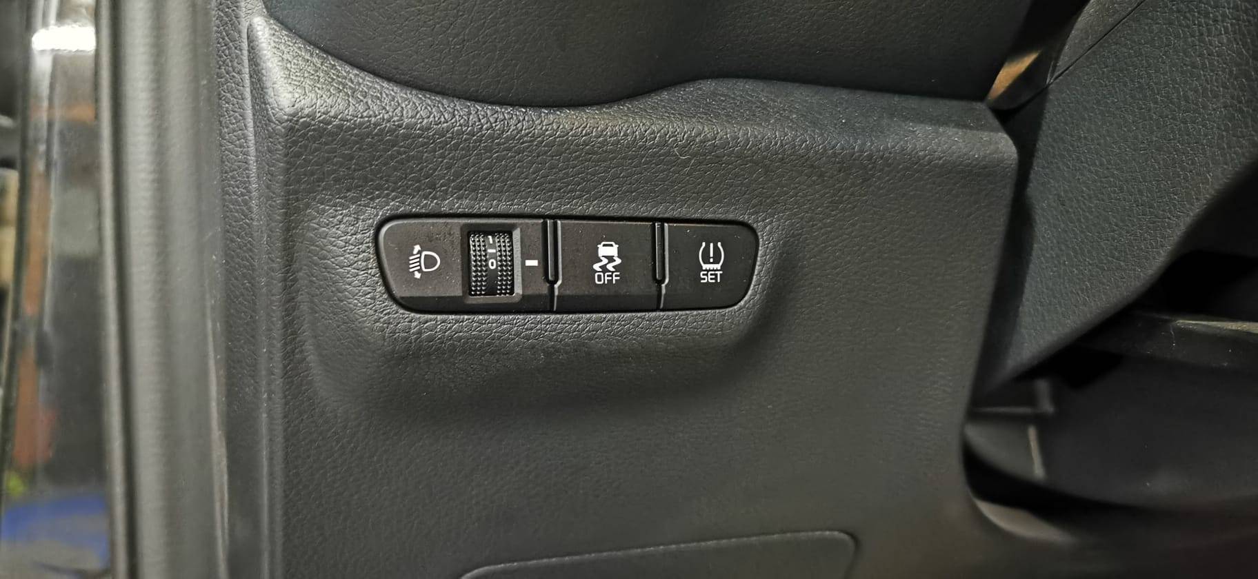kia_picanto-12-dpi-84ch-bvm5_gt-line-premium_34