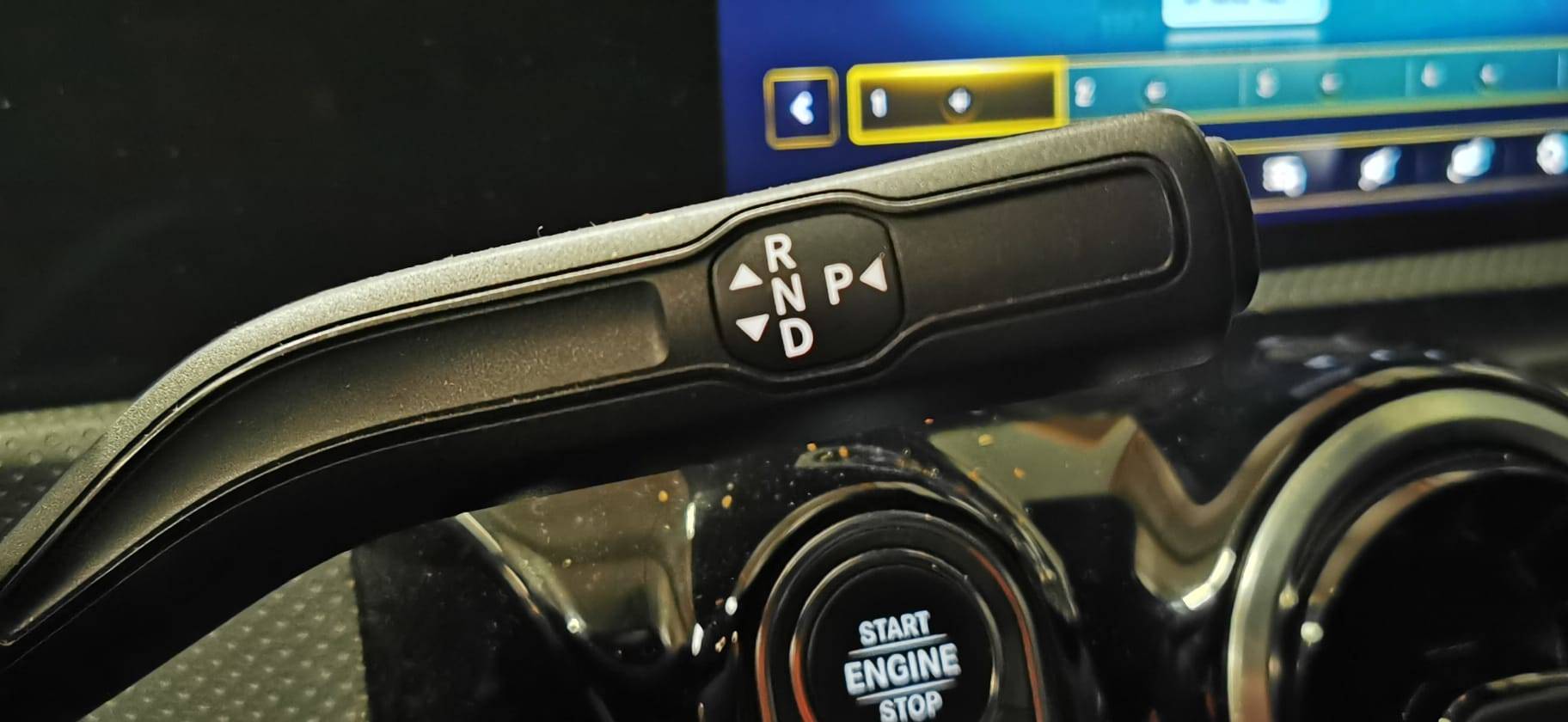 mercedes_classe-a-200-7g-dct_progressive-line_45