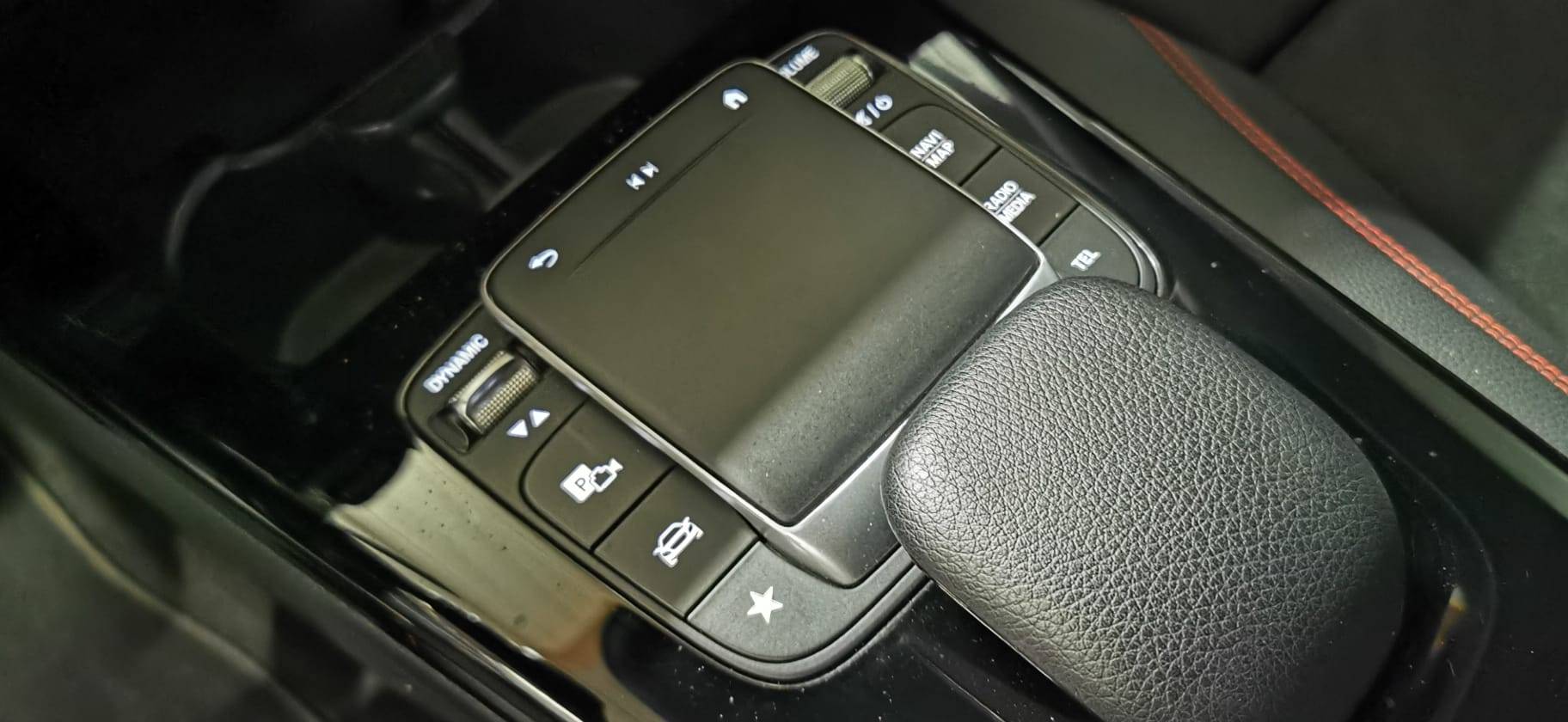 mercedes_classe-a-200-7g-dct_progressive-line_52