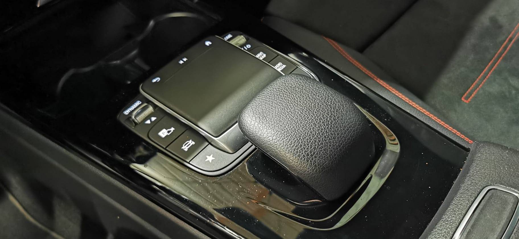 mercedes_classe-a-200-7g-dct_progressive-line_53