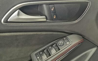 mercedes_classe-a-45-mercedes-amg-a-speedshift-dct-4-matic_25