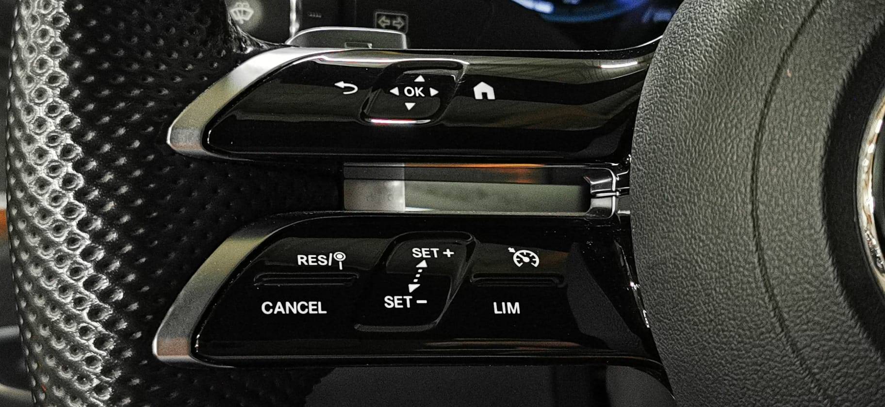 mercedes_classe-e-coupe-220-d-9g-tronic-4-matic_amg-line_23