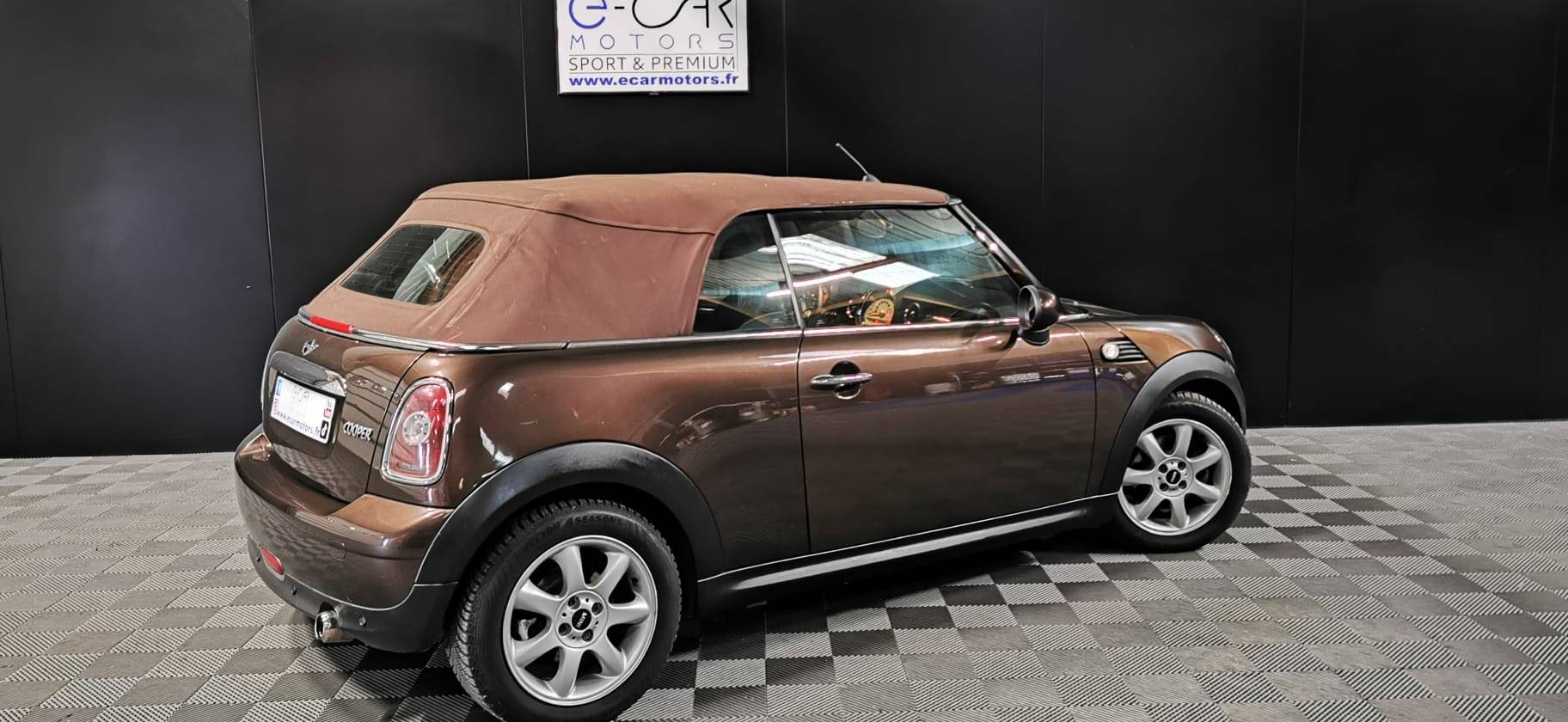 mini_cabriolet-16i-120_cooper-pack-chili_13