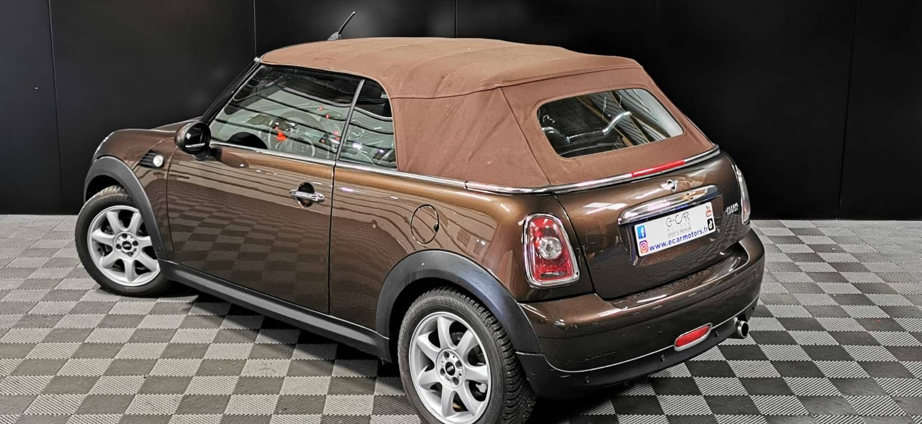 mini_cabriolet-16i-120_cooper-pack-chili_18