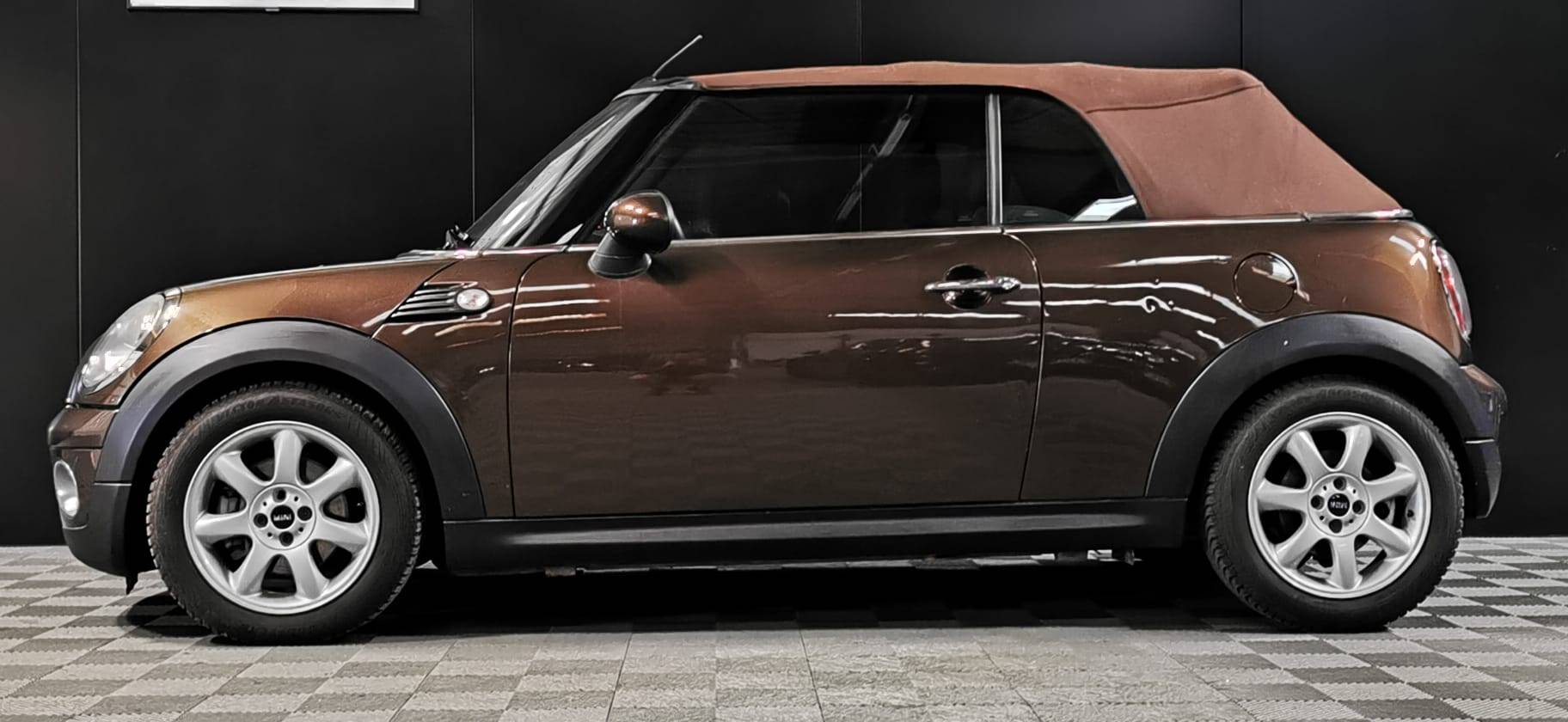 mini_cabriolet-16i-120_cooper-pack-chili_20