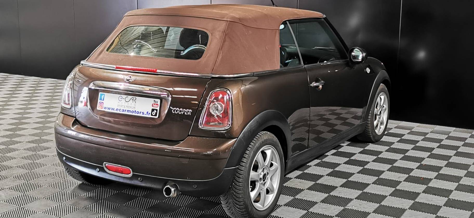mini_cabriolet-16i-120_cooper-pack-chili_25