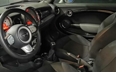 mini_cabriolet-16i-120_cooper-pack-chili_31