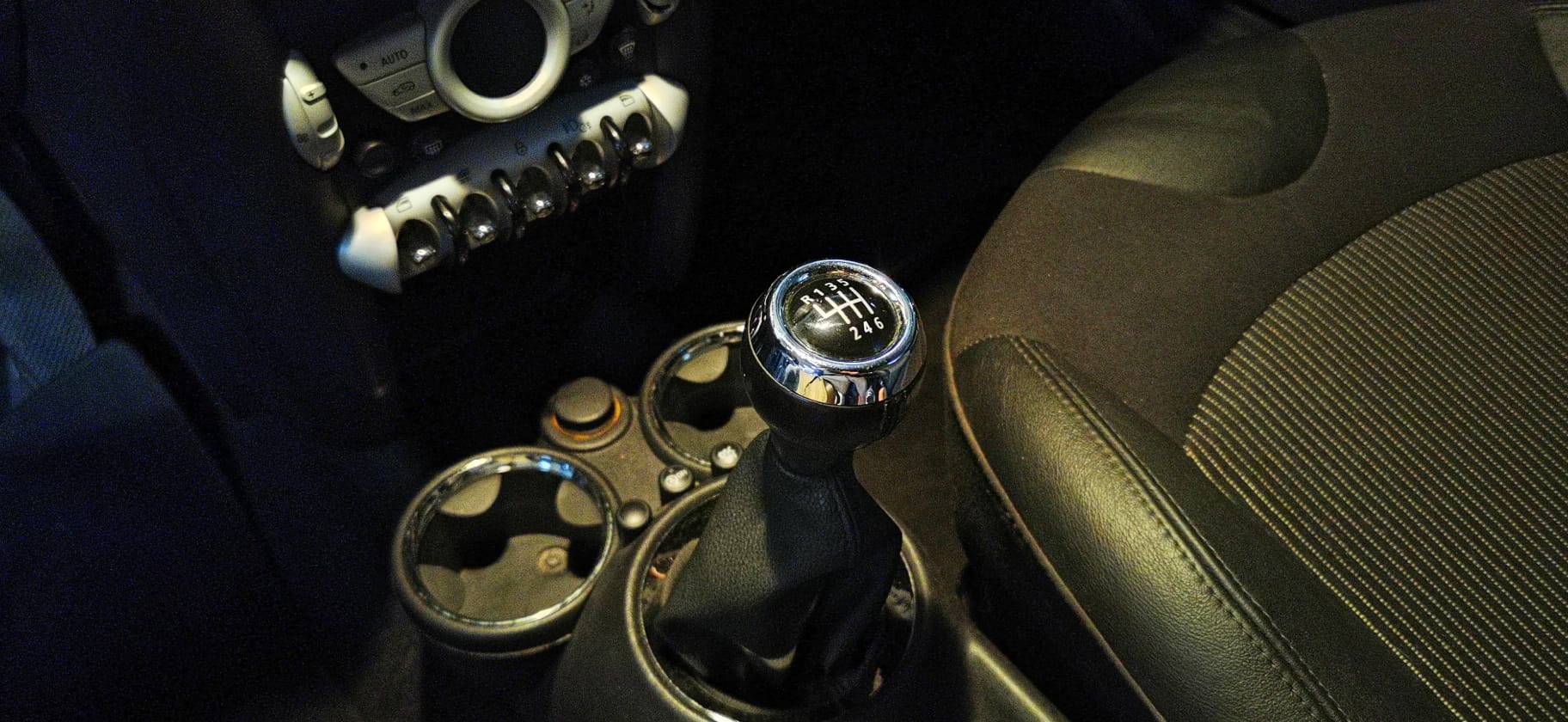 mini_cabriolet-16i-120_cooper-pack-chili_40