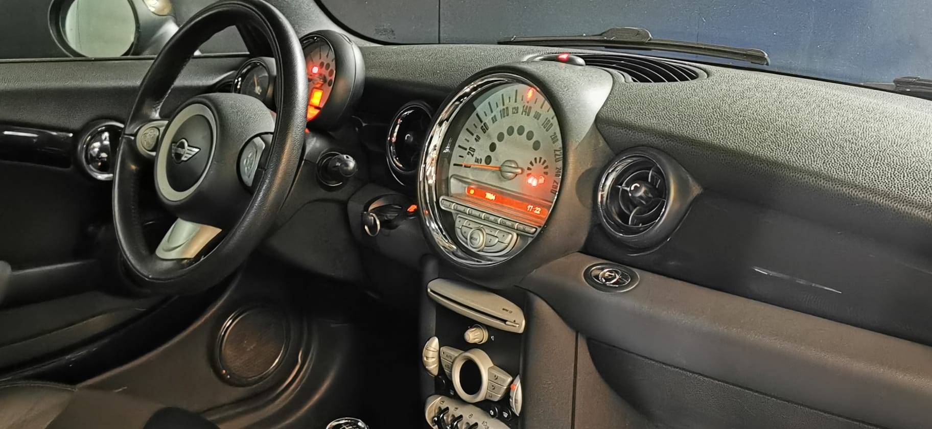 mini_cabriolet-16i-120_cooper-pack-chili_44