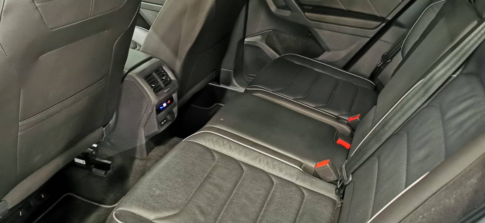 volkswagen_tiguan-20-tdi-150ch-dsg7_r-line-exclusive_68