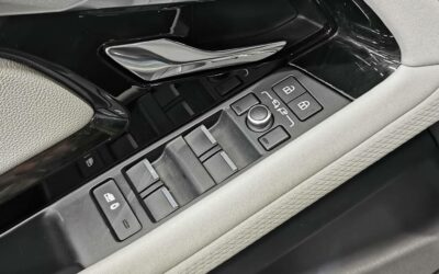 land-rover_range-rover-evoque-mark-i-p300e-phev-awd-bva8_r-dynamic-hse_17