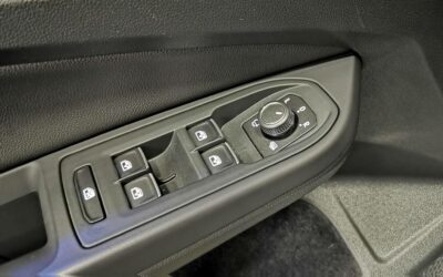 volkswagen_golf-20-tsi-245-dsg7_gti_19