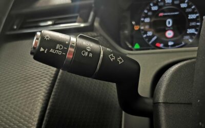 land-rover_range-rover-velar-d300-bva_se-r-dynamic_32