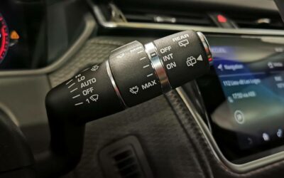 land-rover_range-rover-velar-d300-bva_se-r-dynamic_33