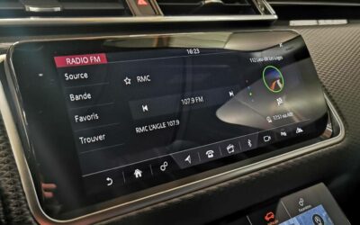 land-rover_range-rover-velar-d300-bva_se-r-dynamic_40