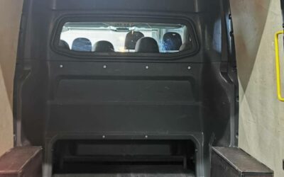 volkswagen-utilitaires_crafter-procab-35-l3h3-20-tdi-177-ch_business-plus_17