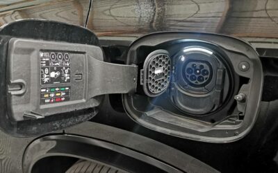 mercedes_glc-coupe-300-e-9g-tronic-4matic_amg-line_12