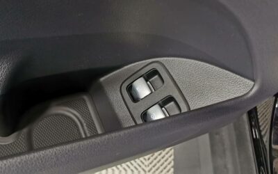 mercedes_glc-coupe-300-e-9g-tronic-4matic_amg-line_23