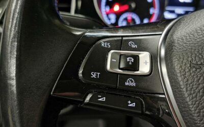 volkswagen_golf-sportsvan-14-tsi-125-bmt-dsg7_sound_22