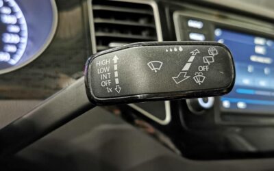 volkswagen_golf-sportsvan-14-tsi-125-bmt-dsg7_sound_25