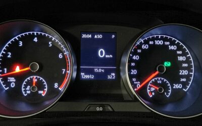 volkswagen_golf-sportsvan-14-tsi-125-bmt-dsg7_sound_26