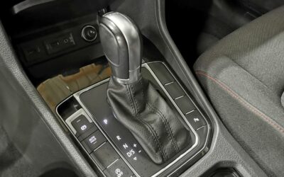 volkswagen_golf-sportsvan-14-tsi-125-bmt-dsg7_sound_35