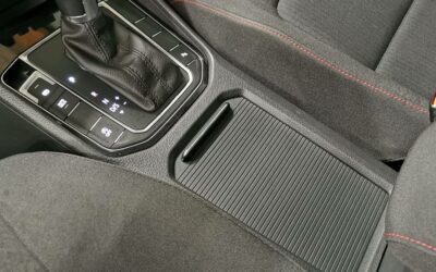 volkswagen_golf-sportsvan-14-tsi-125-bmt-dsg7_sound_36