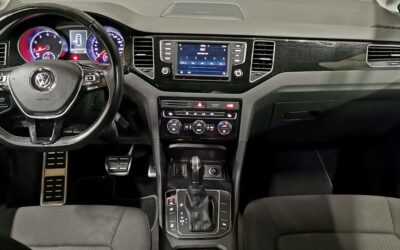 volkswagen_golf-sportsvan-14-tsi-125-bmt-dsg7_sound_42