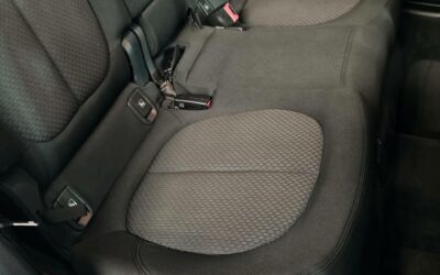 bmw_x1-sdrive-18d-150-ch-bva8_business-design_19