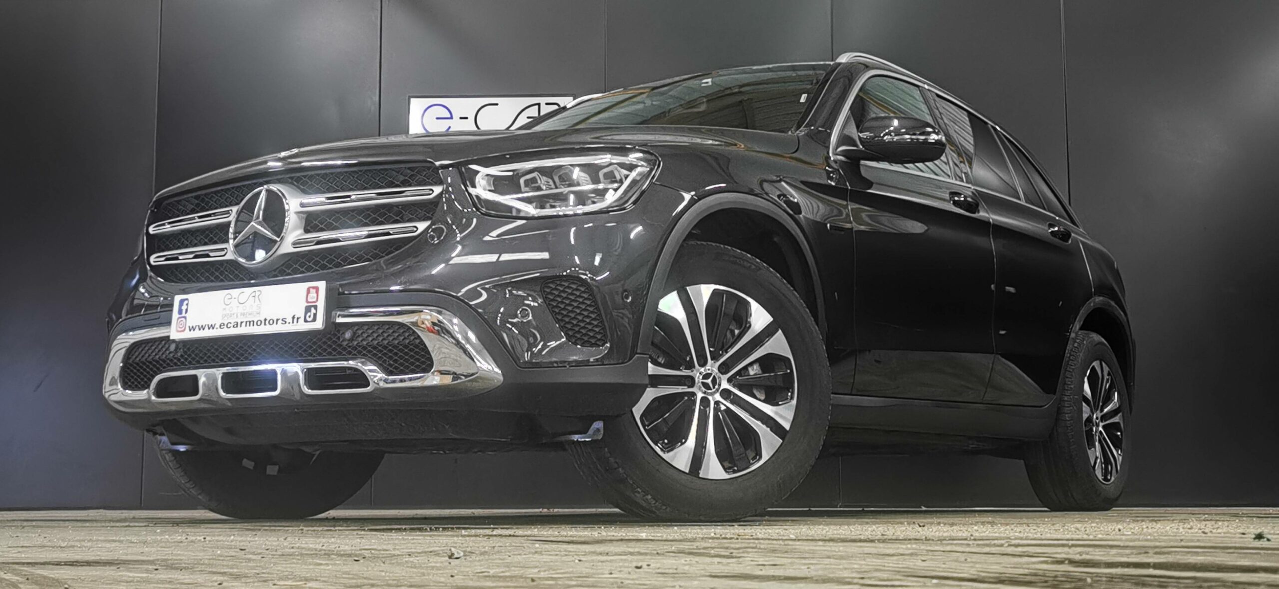 mercedes_glc-300-e-eq-power-9g-tronic-4matic_business-line_0