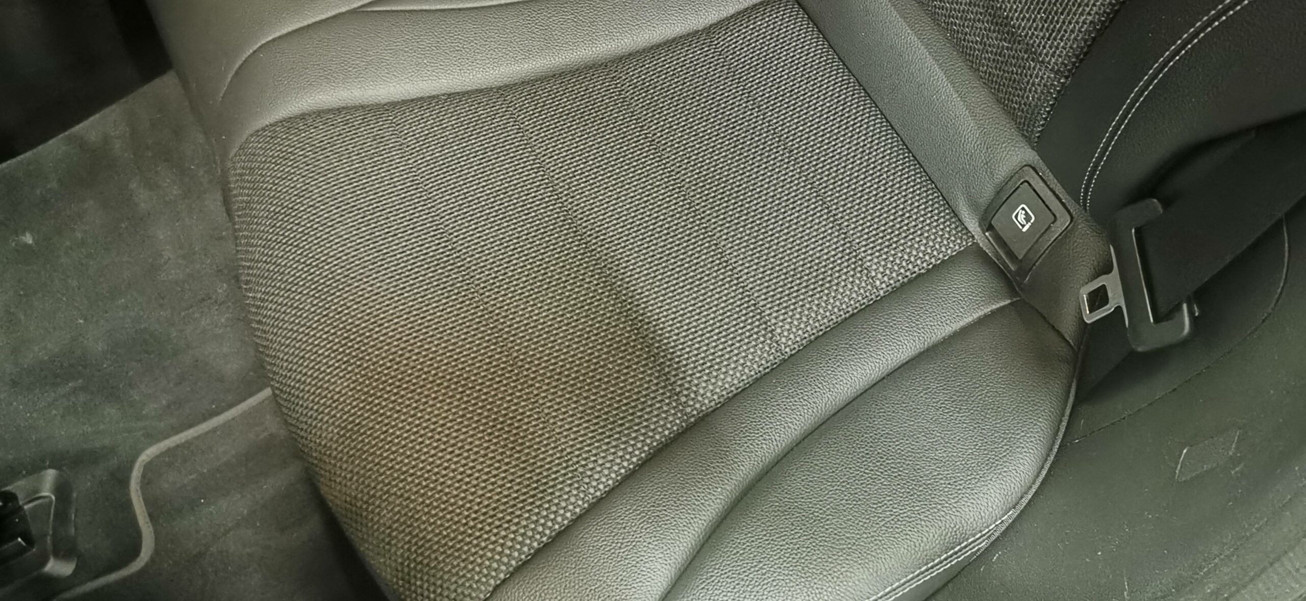 mercedes_glc-300-e-eq-power-9g-tronic-4matic_business-line_21